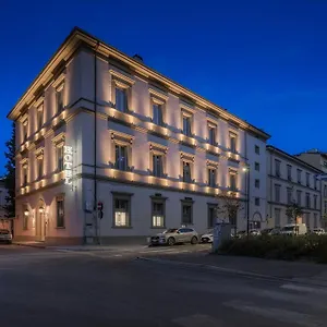 ariele.it-tuscanyhotel.com/